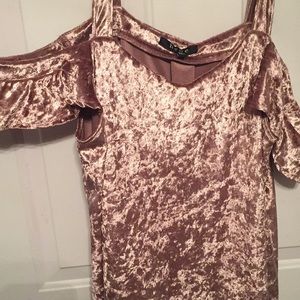 Suave pink open shoulder top